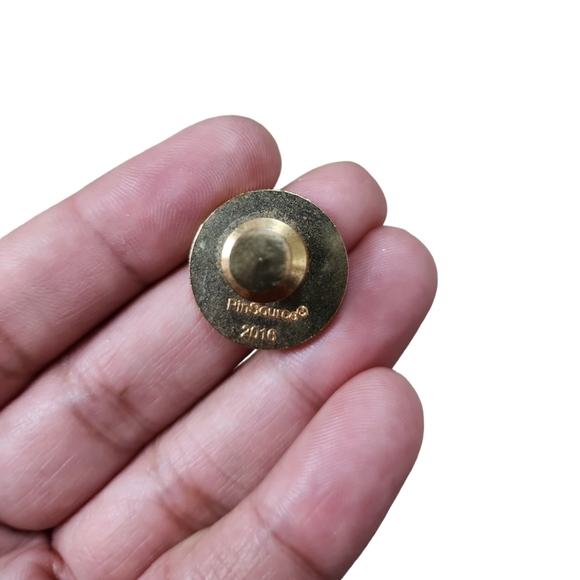 Vintage Rotary International Paul Harris Fellow 1 Sapphire Donor Award Pin 2016 - Picture 2 of 2